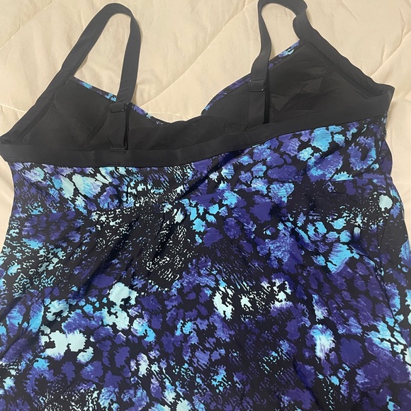 Merona tankini top with built-in bra size 24W - Picture 3 of 4